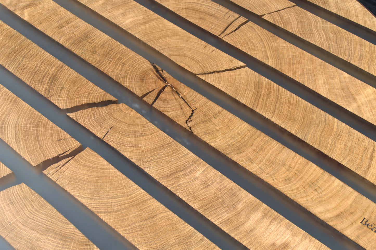 Table basse chêne " Esprit plot " résine opaque " Diam 706mm (A063)