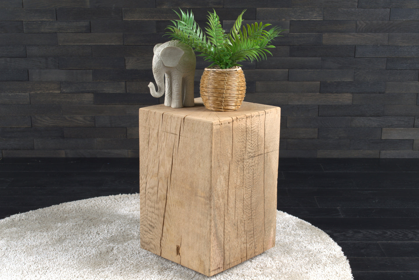 Plot décoratif artisanal en chêne massif brut 450X300X300mm (N°A119)