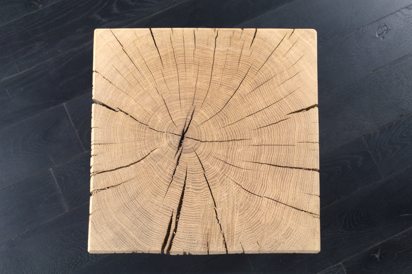 Plot décoratif artisanal en chêne massif brut 450X300X300mm (N°A119)