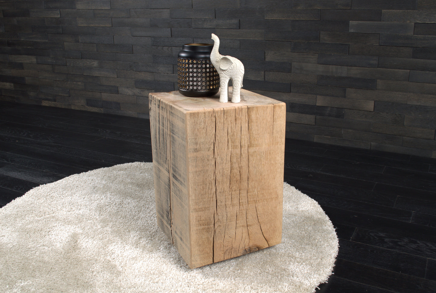 Plot décoratif artisanal en chêne massif brut 450X300X300mm (N°A117)