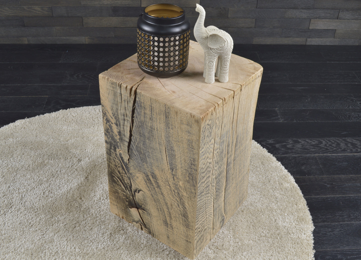 Plot décoratif artisanal en chêne massif brut 450X300X300mm (N°A120)