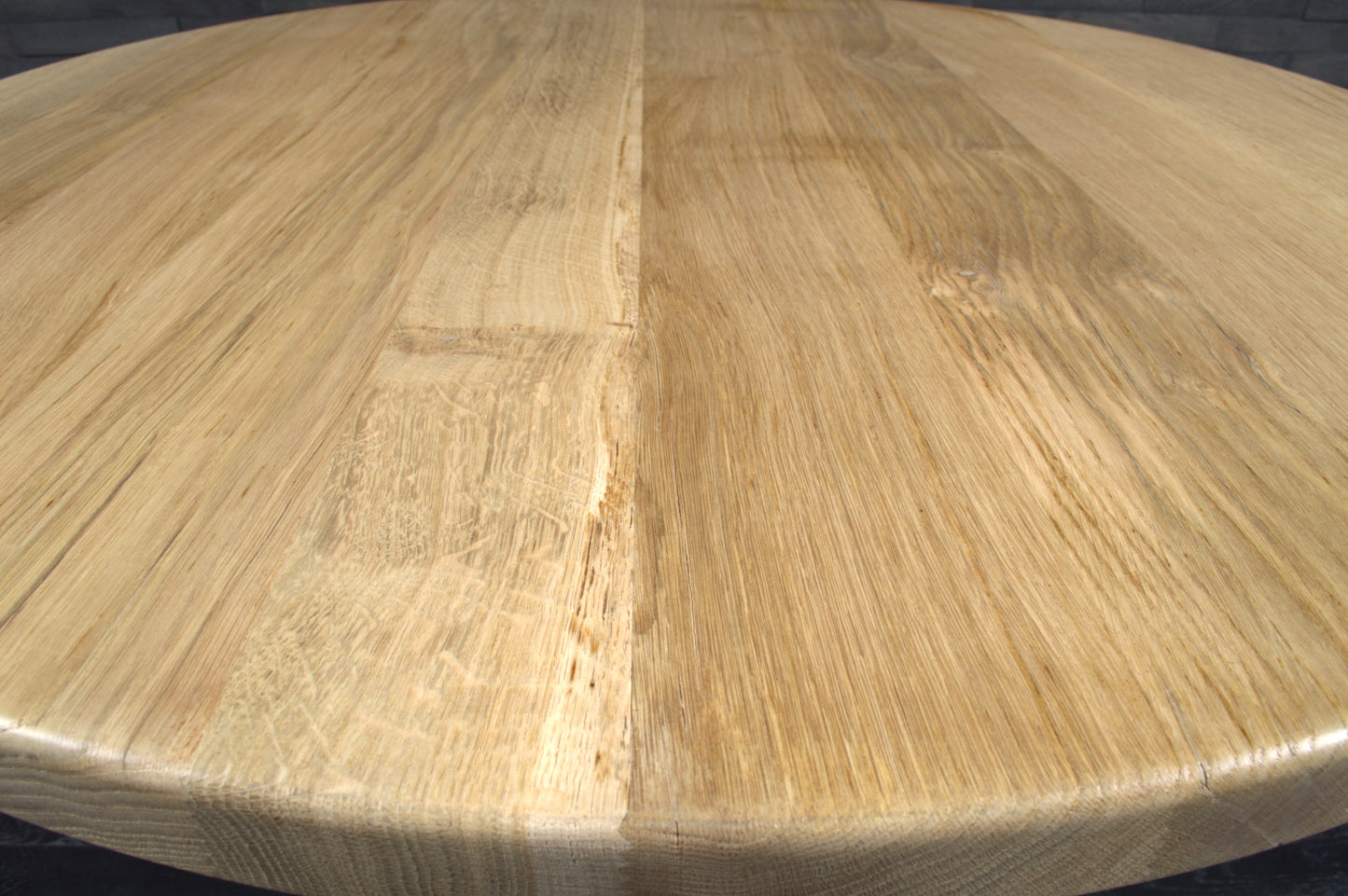 Plateau rond chêne massif diam 1100mm brossé bord droit vernis Oceanic (N°A114)