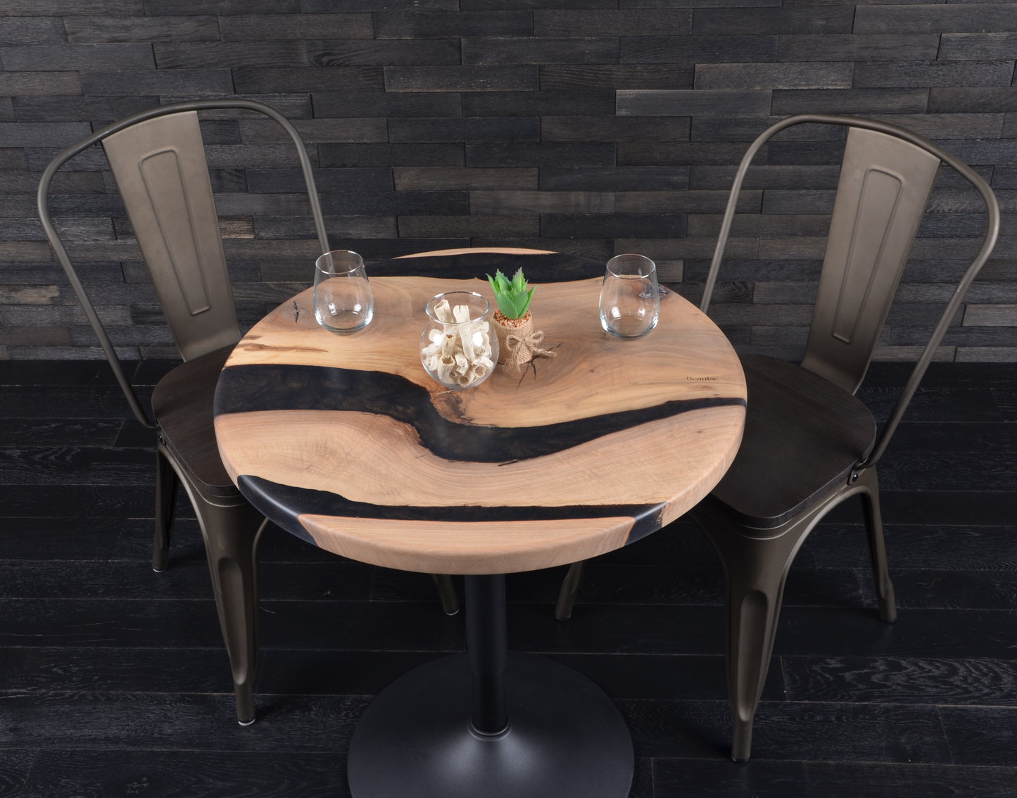 PLATEAU EN NOYER 680 MM " ESPRIT BISTROT " RESINE RUSTY (N° A077)