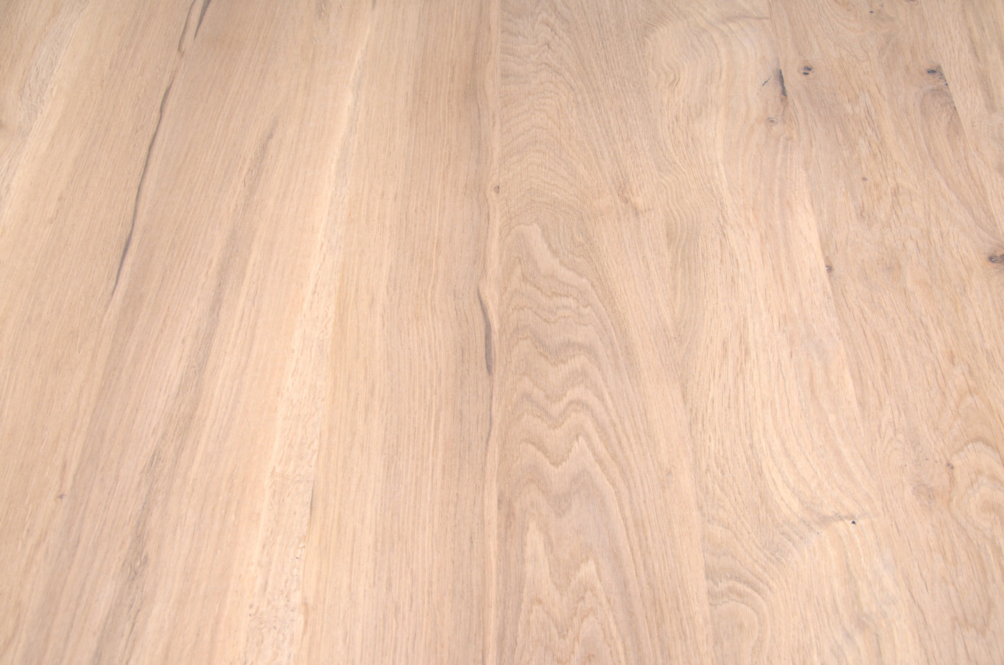 Plateau de chêne carré bords droits "mastic noir" vernis mat (A090)