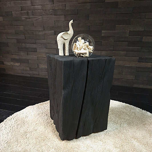 Plot décoratif artisanal en chêne massif noir  450X300X300mm N°A143