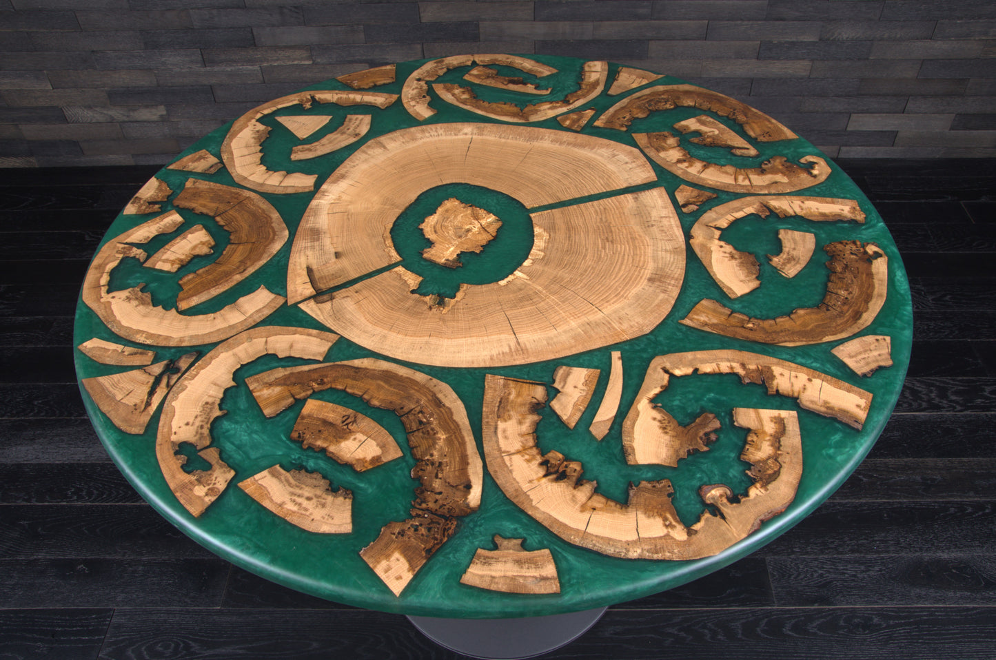 Plateau rond résine "underworldteal" tranches de chêne diam 1020 (A087)