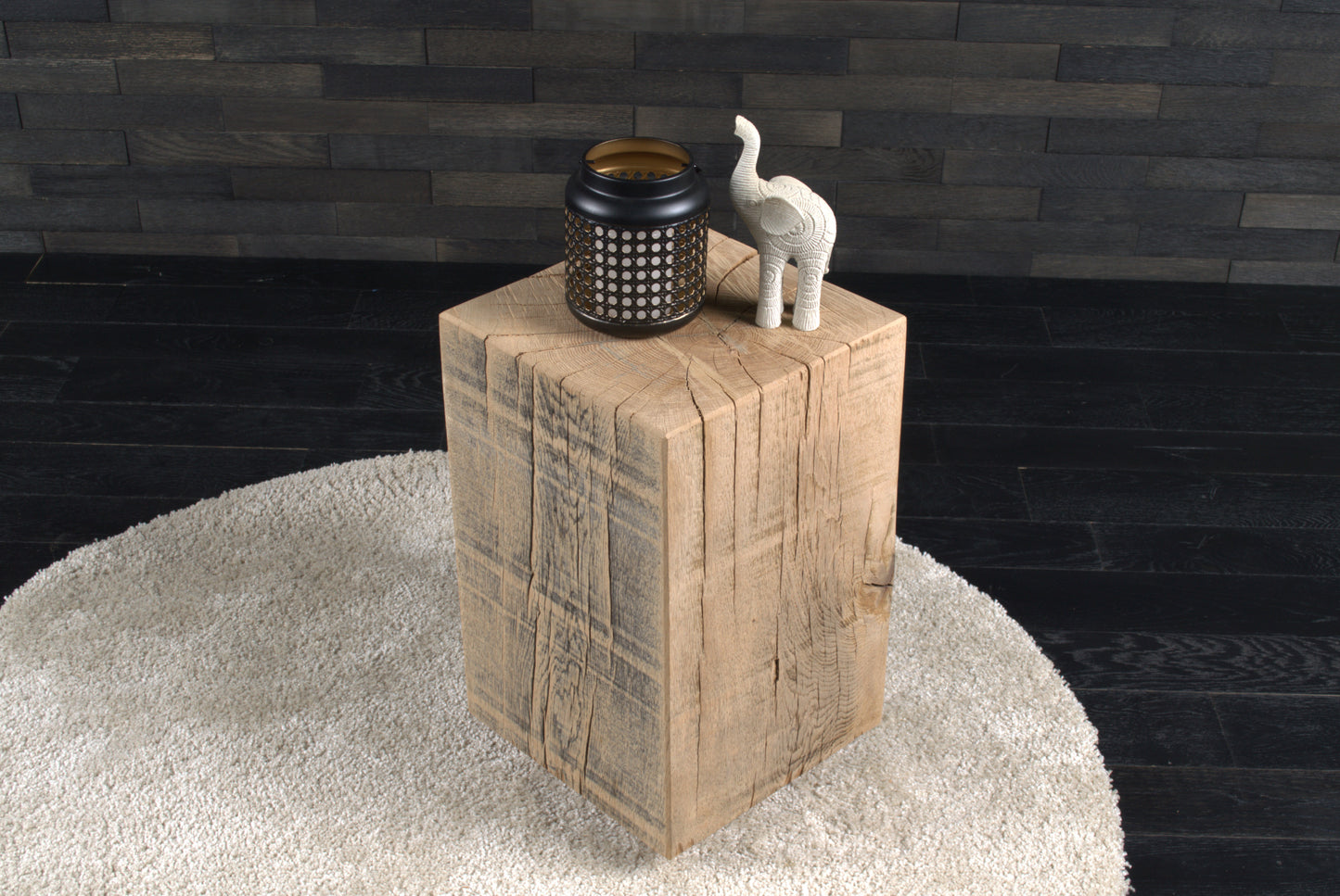 Plot décoratif artisanal en chêne massif brut 450X300X300mm (N°A118)