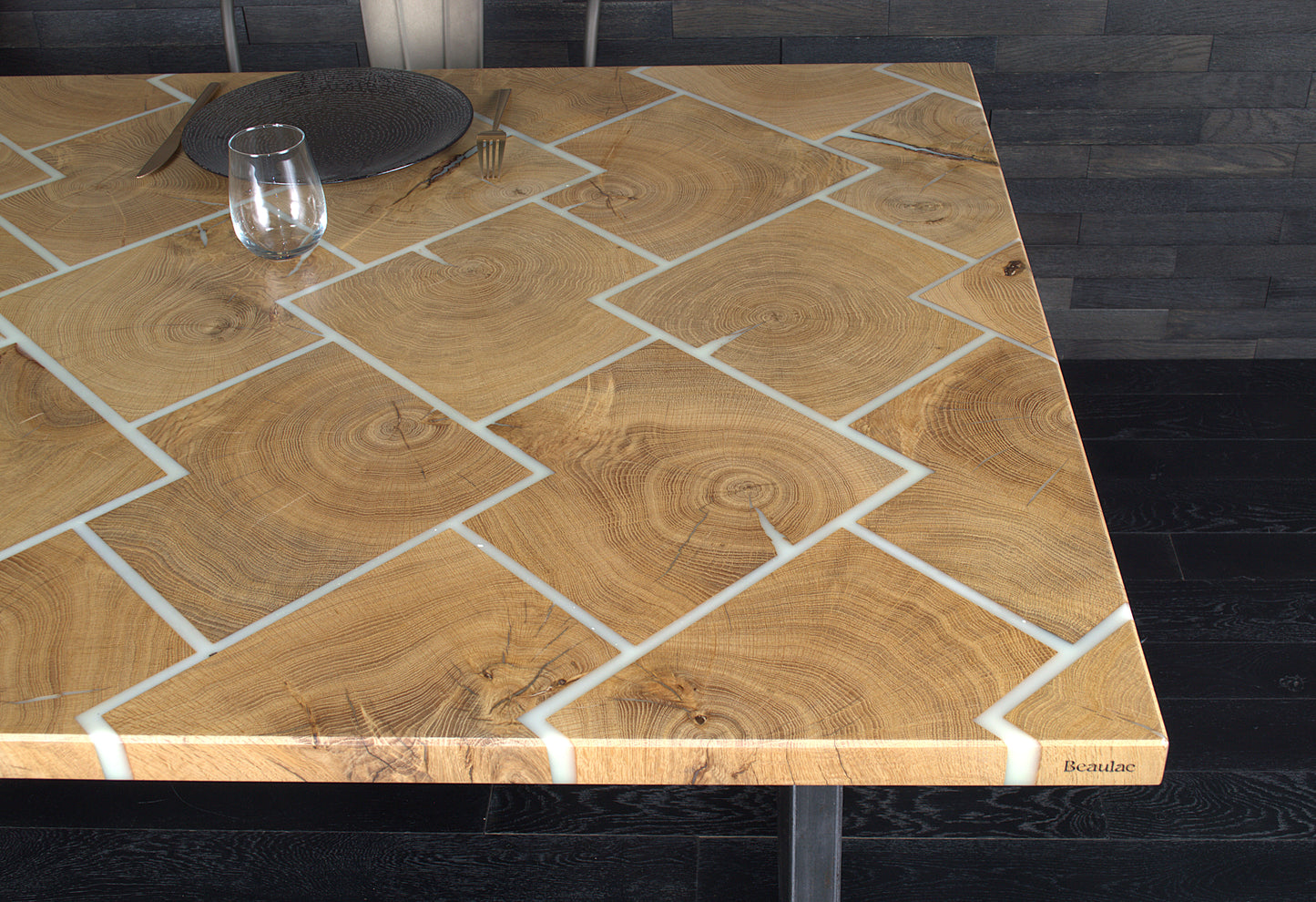 Plateau "VIKING" chêne massif 2000X1000mm résine Blanche N°A126