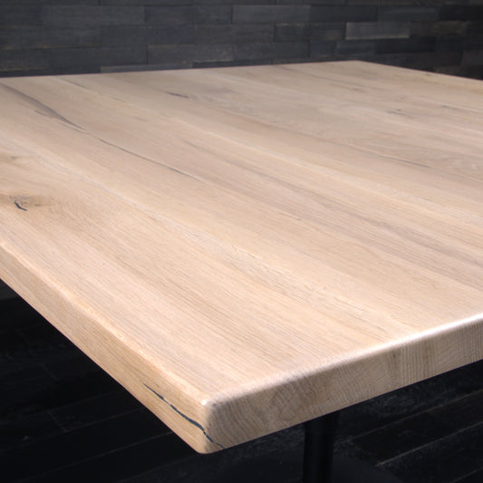 Plateau de chêne carré bords droits "mastic noir" vernis mat (A090)