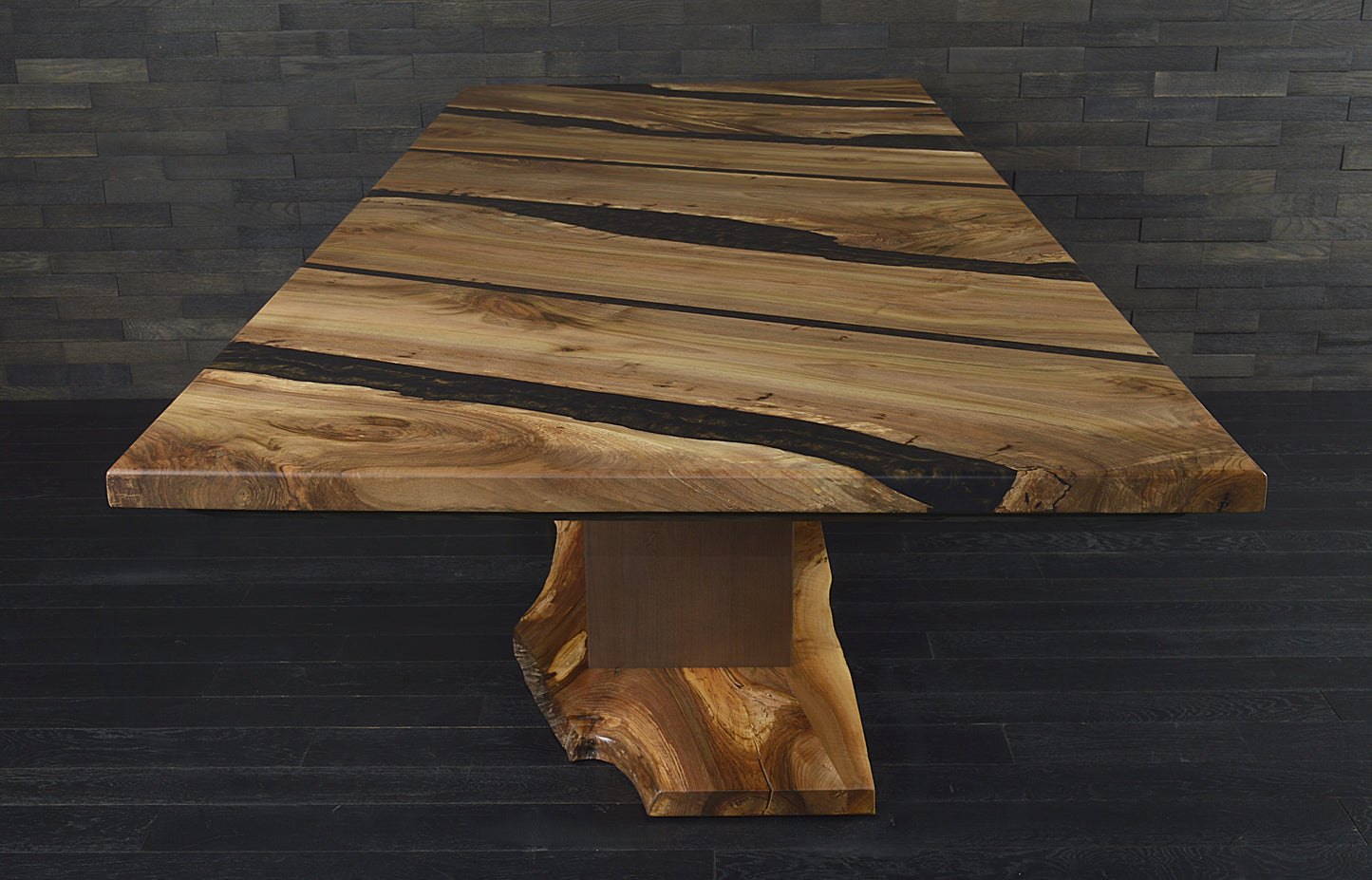 Table noyer massif 2485X1000mm résine Rusty Expresso vernis mat bords arrondis N°A140