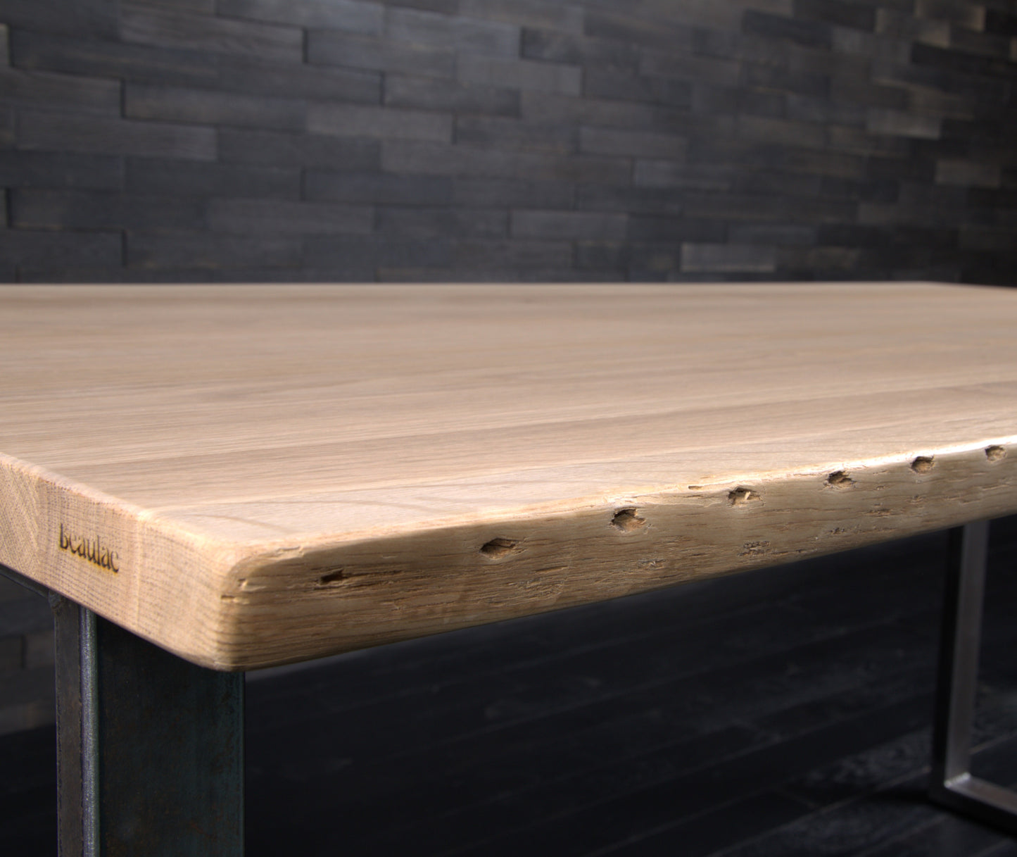 Plateau chêne vernis mat 1600 x 920  BORDS NATURE (A068)